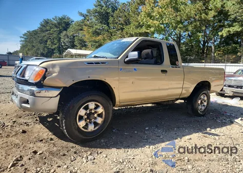 1999 Nissan Frontier King Cab Xe z USA, uszkodzony, nr VIN 1N6ED26Y7XC307383